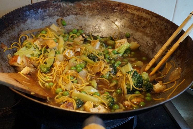 Stir Fry Recipe - Wok Stir-Fry Vegetables with Noodles, Peas, Broccoli and Onions